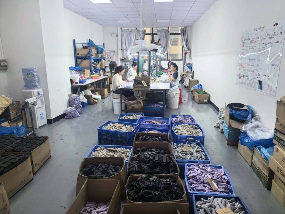 Silicone fitness products factory